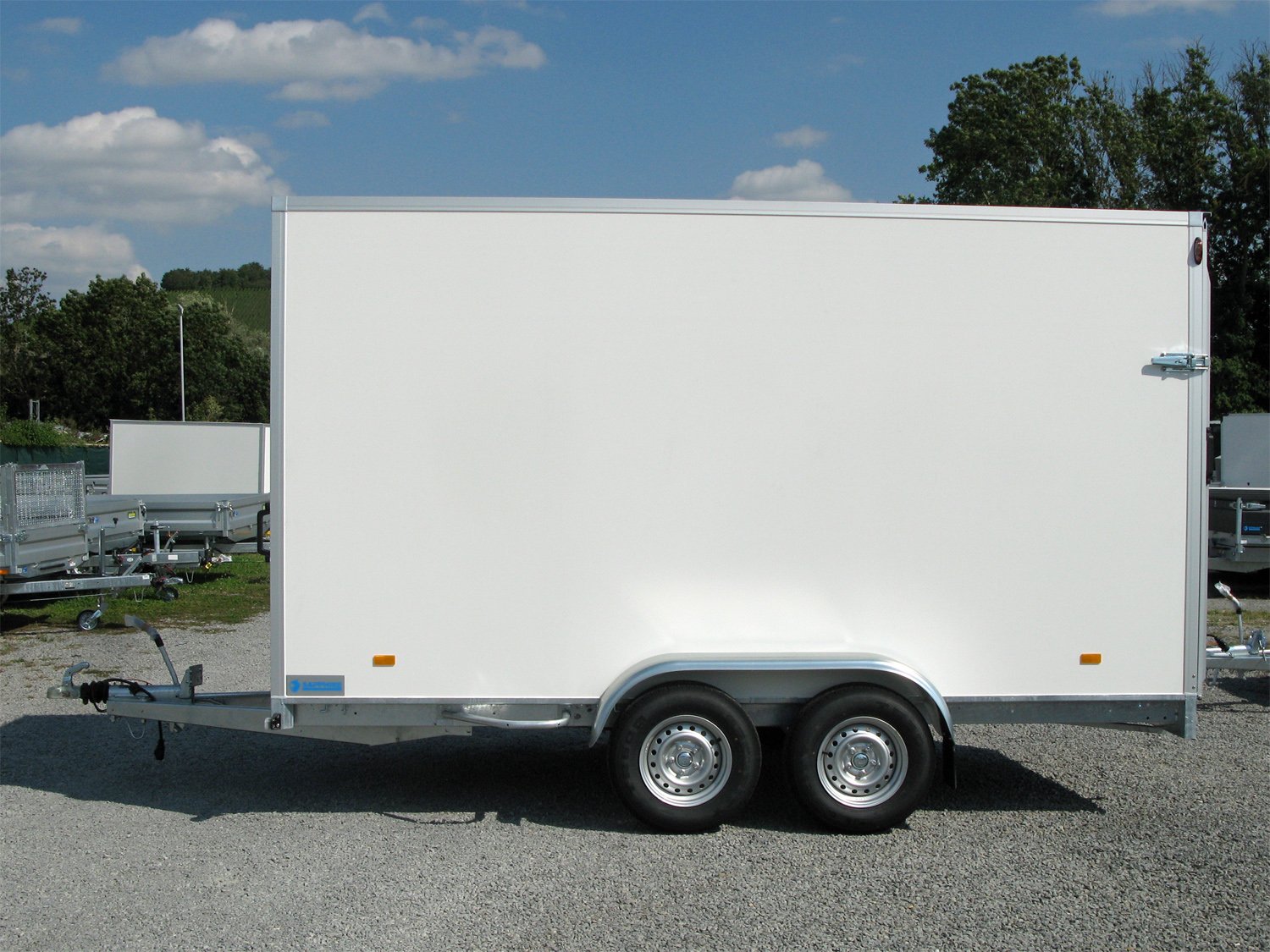 Hapert Sapphire L-2 – 400 x 180 x 2100 – Kofferanhänger – 2700 kg – Bild 3