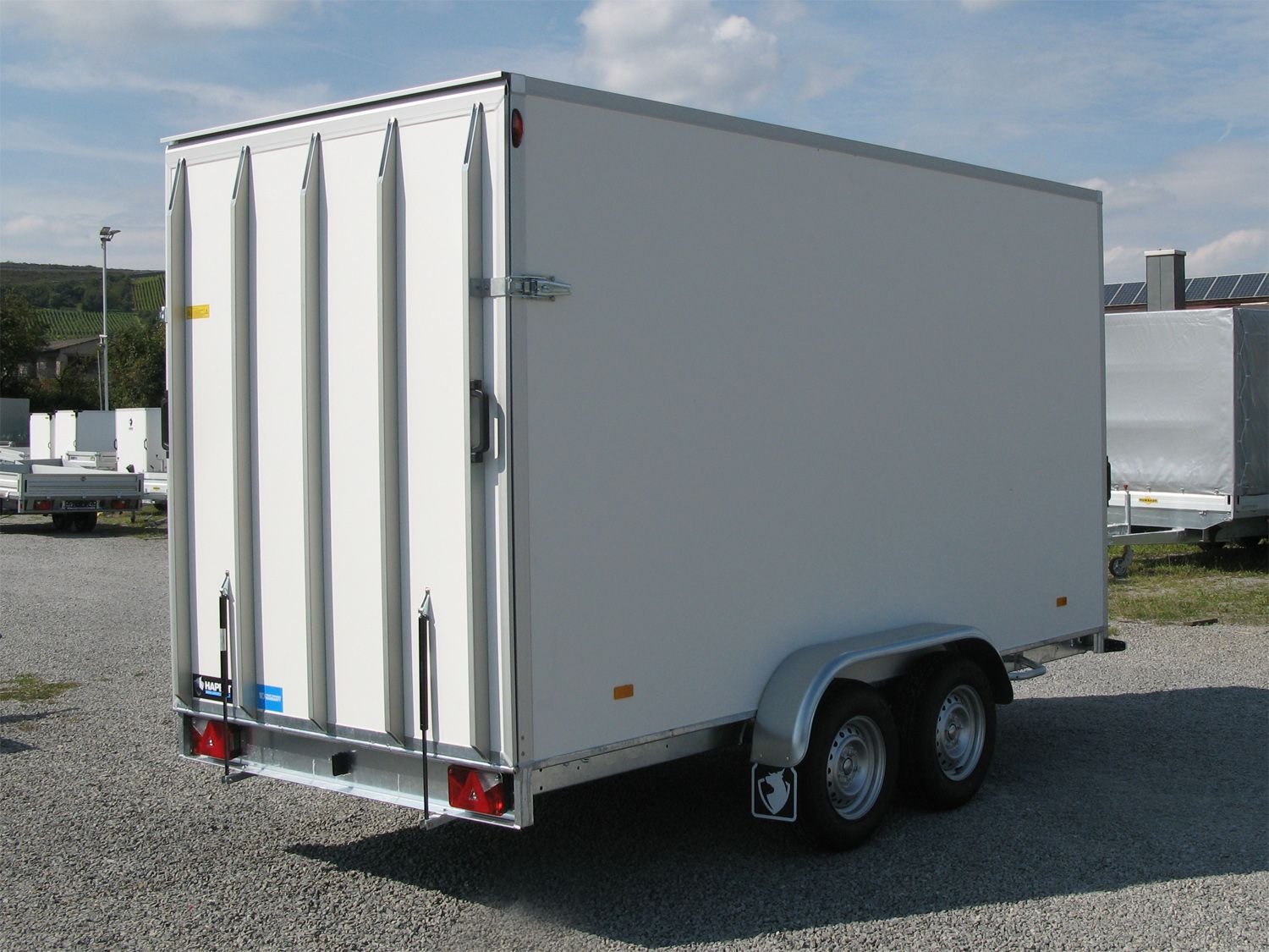 Hapert Sapphire L-2 – 400 x 180 x 2100 – Kofferanhänger – 2700 kg – Bild 8