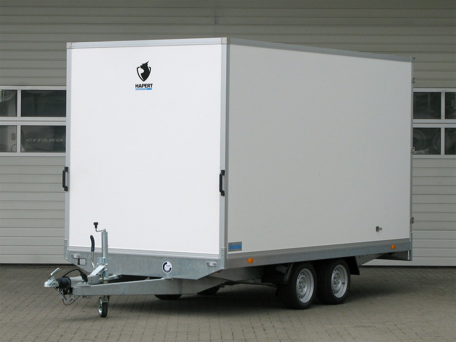 Hapert Sapphire L-2 – 300 x 150 x 210 – Kofferanhänger – 2700 kg