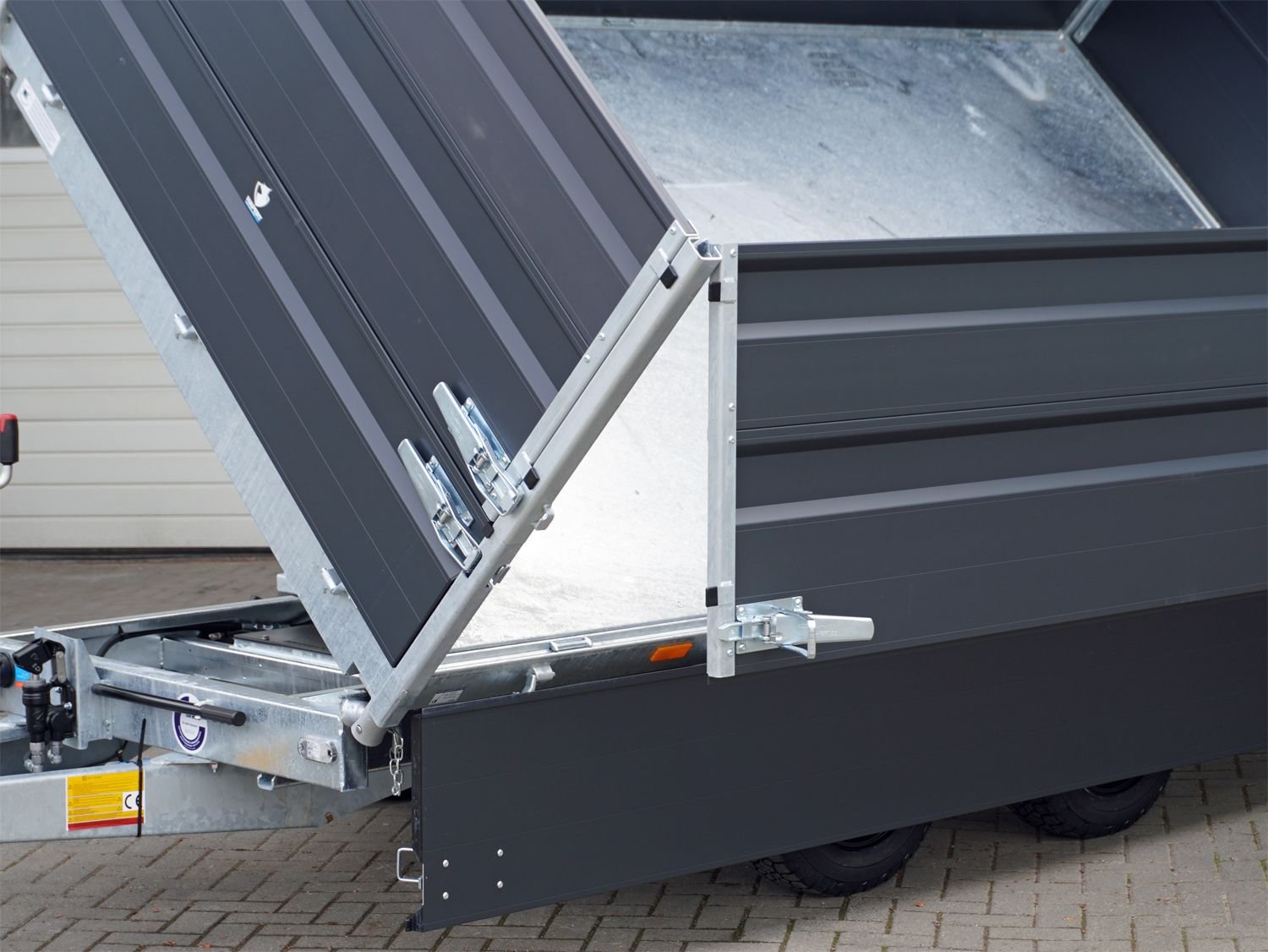 Hapert Cobalt Plus 3500 – 3-Seiten-Kipper mit BWA 700 mm – 3500 kg – Bild 6