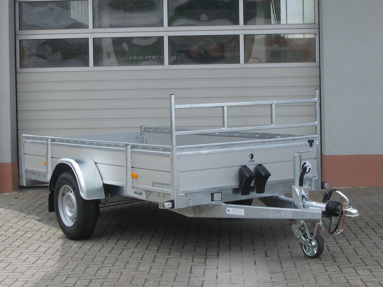Hapert Azure L-1 – 1350 300 x 150 – Kastenanhänger – 1350 kg