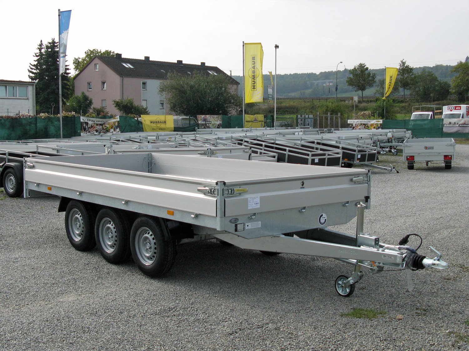 Hapert Azure H-3 – Auffahrpaket – 6050 x 2400 – Hochlader – 3500 kg