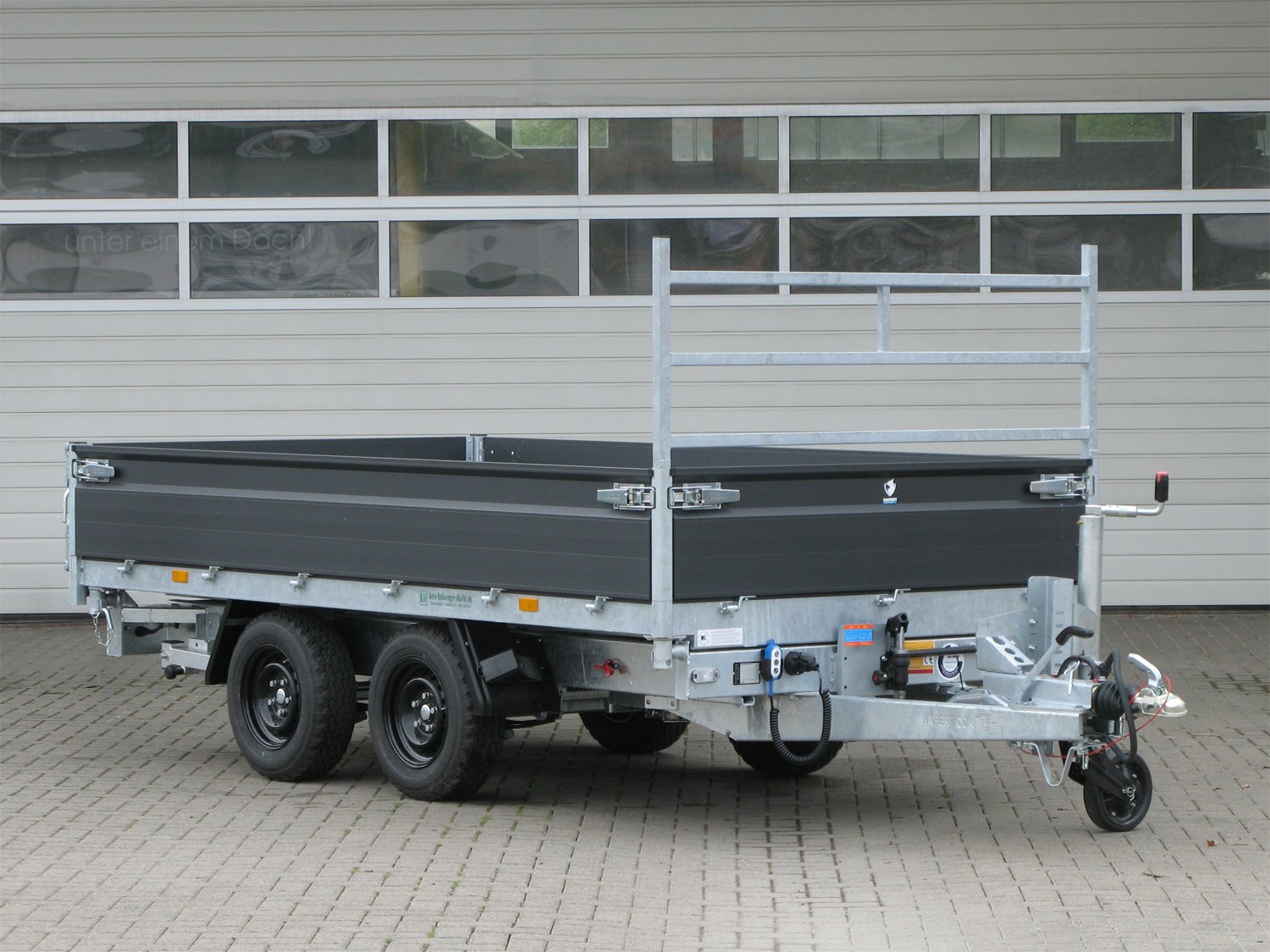 Hapert Cobalt Plus 3500 – 3-Seiten-Kipper mit BWA 700 mm – 3500 kg – Bild 7