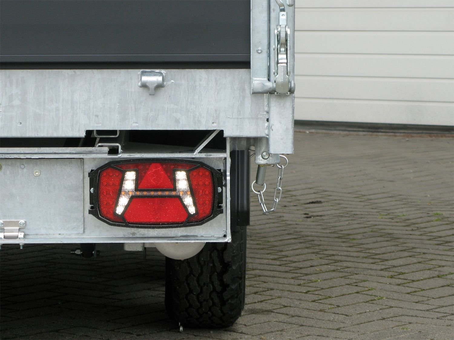 Hapert Cobalt Plus 3500 – 3-Seiten-Kipper mit BWA 700 mm – 3500 kg – Bild 16
