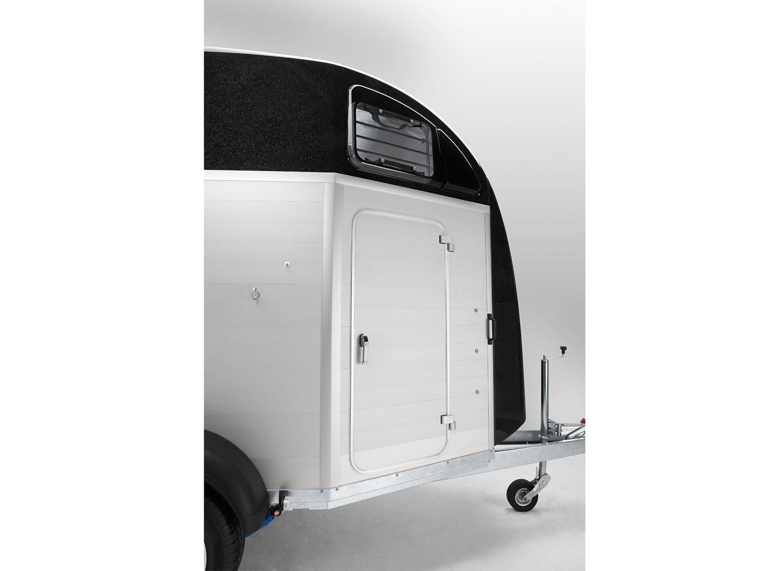Humbaur Xanthos Aero 2700 – Pferdeanhänger – 2700 kg – Bild 15