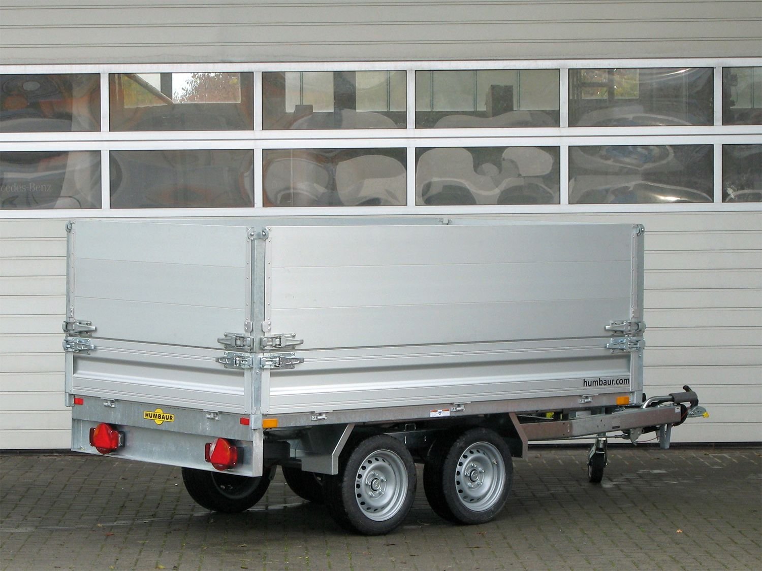 Humbaur HUK 303117 E-Pumpe Alu-BW-Aufsatz – Rückwärtskipper – 3000 kg – Bild 6