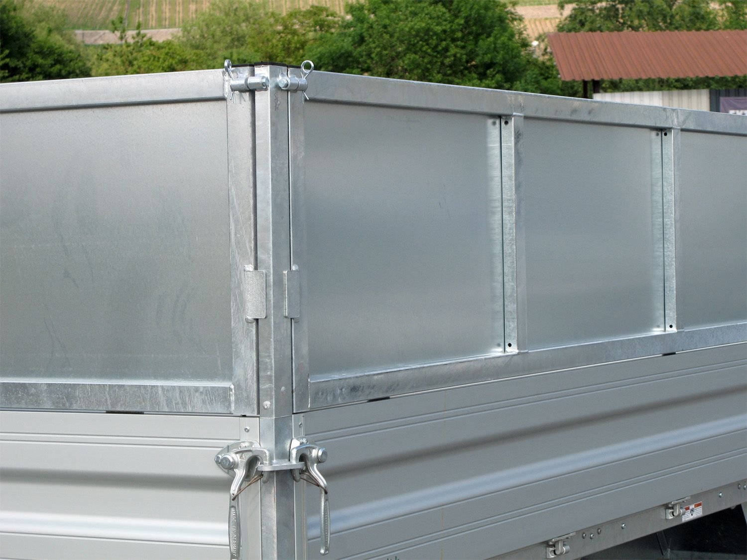 Humbaur HTK 3000.31 ALU Stahlblechaufsatz – 3-Seiten-Kipper – 3000 kg – Bild 10