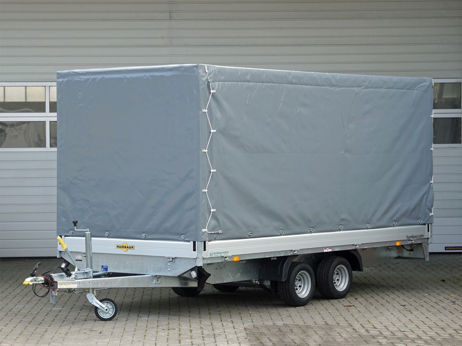 Humbaur HN254118 – Planenanhänger – 2500 kg – Bild 2
