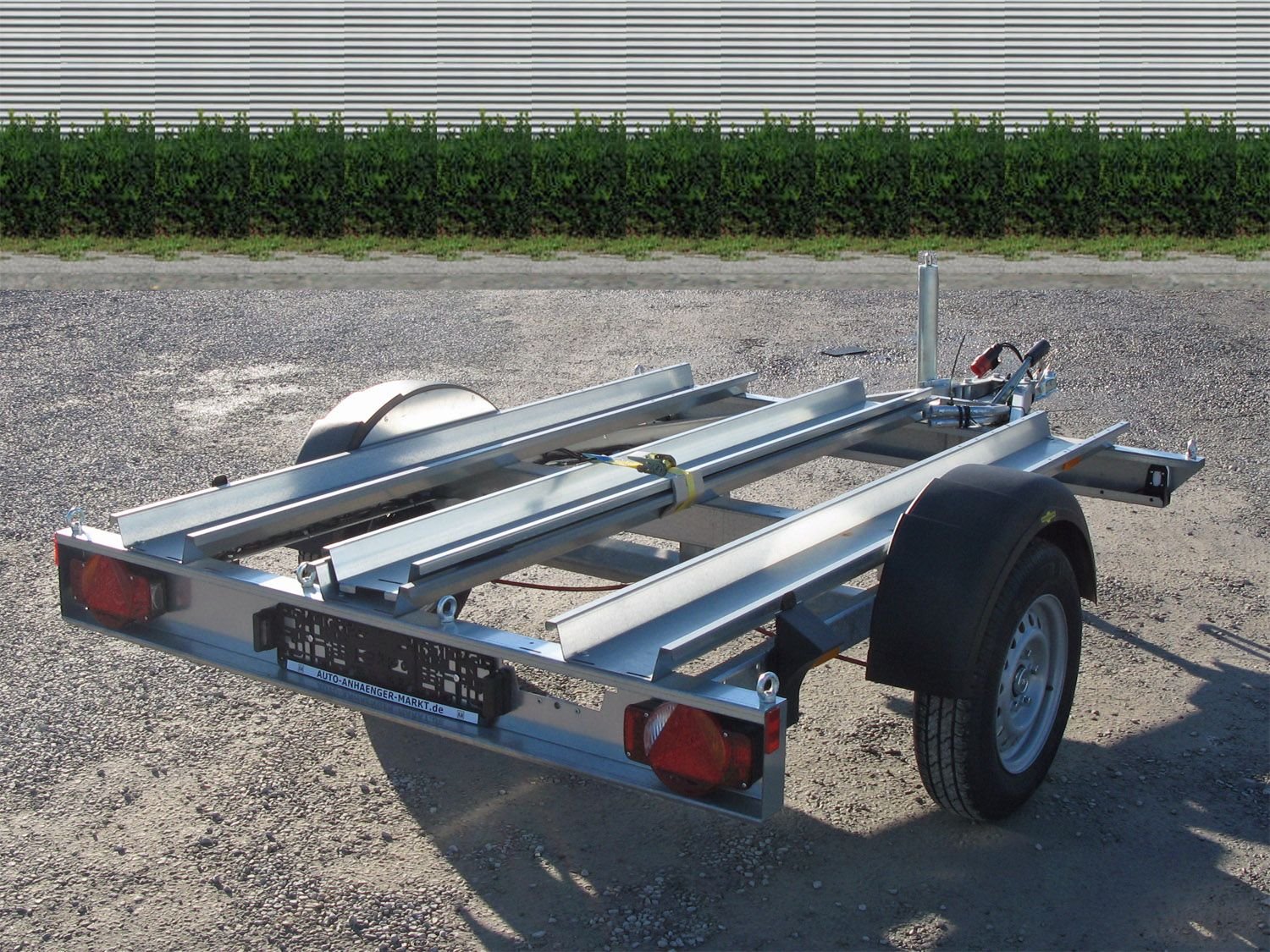 Humbaur HM102113 – Motorradanhänger – 1000 kg – Bild 2