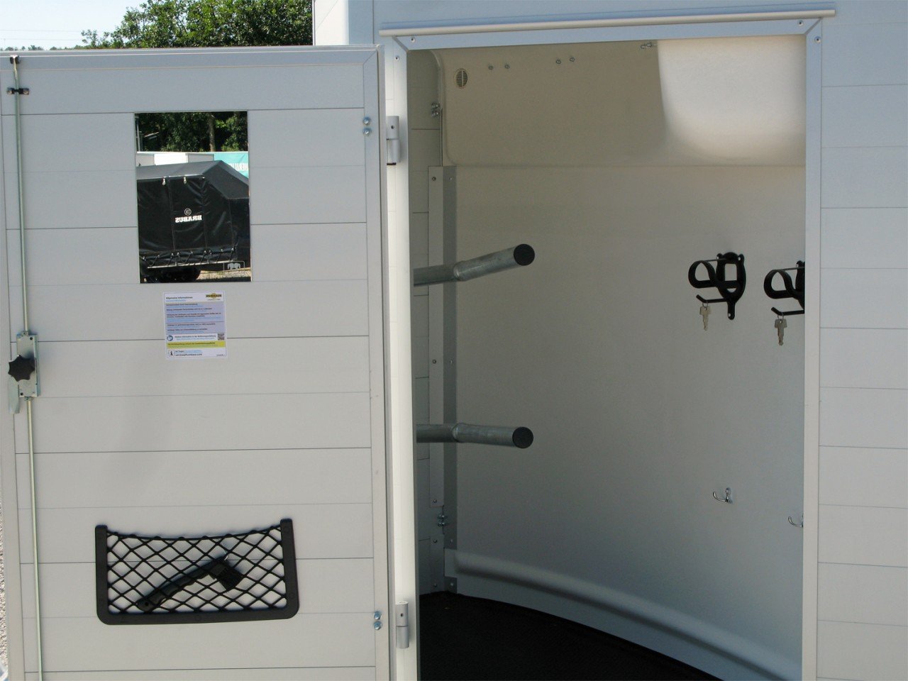 Humbaur Equitos Alu Plus 2000 – Pferdeanhänger – 2000 kg – Bild 10