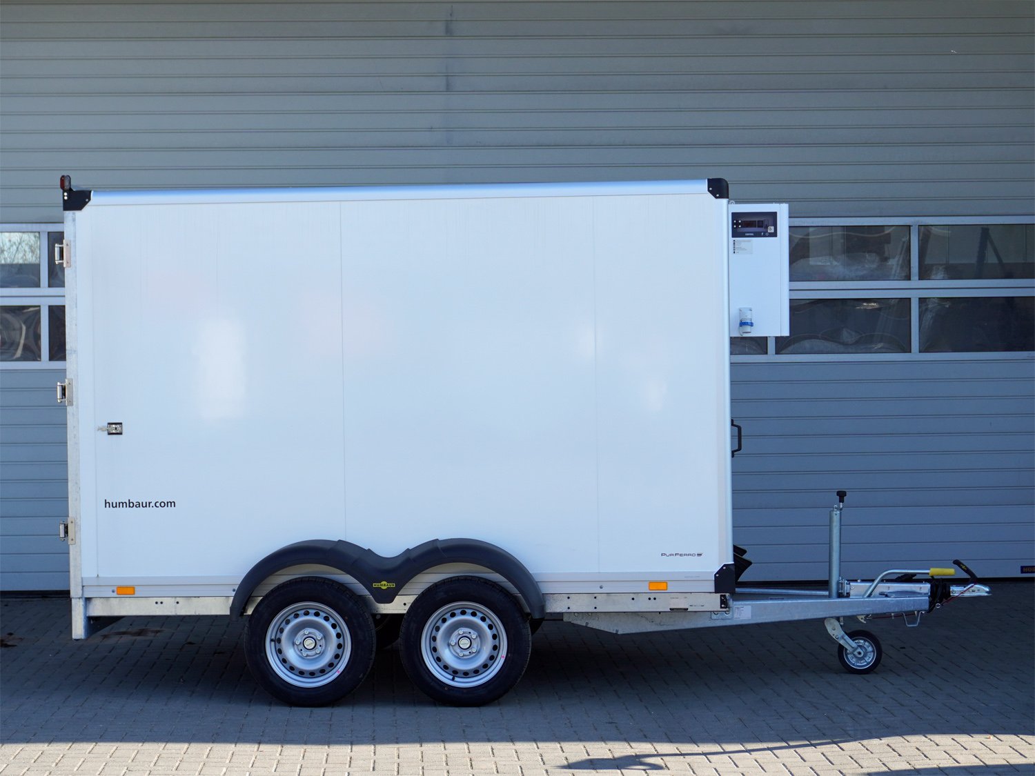 Humbaur HK 25 32 18 – 20 PF30 – Kühlkoffer – 2500 kg – Bild 3