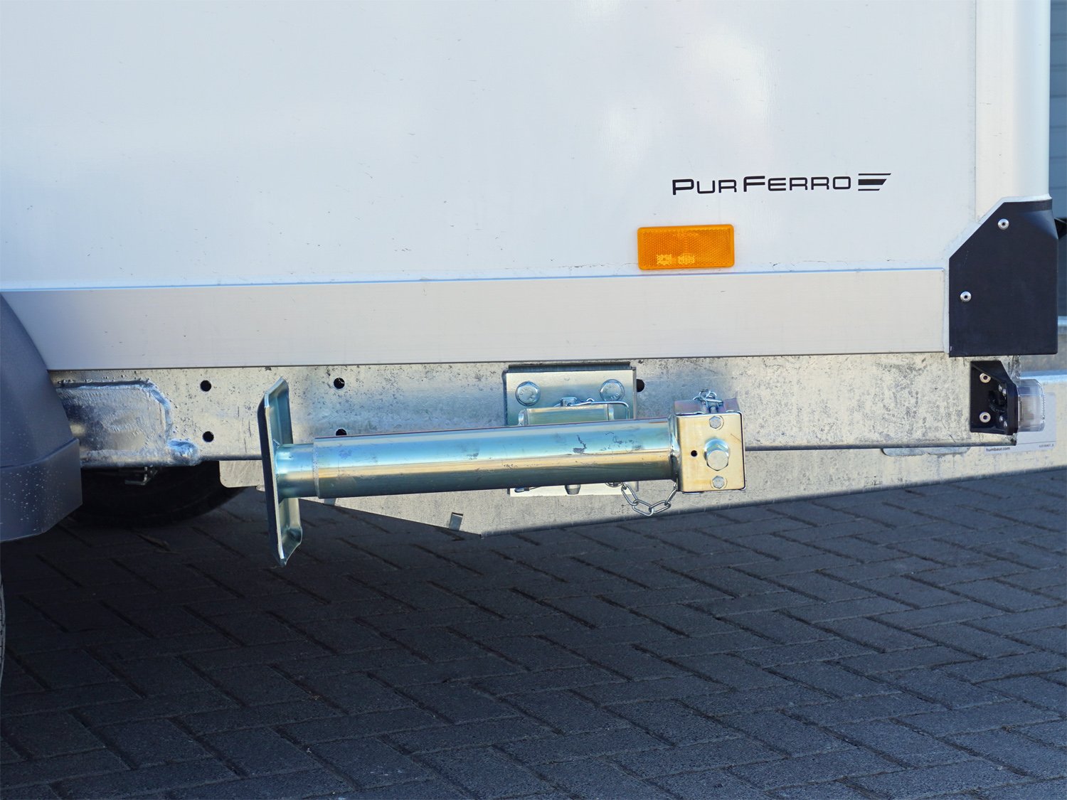 Humbaur HGK 25 32 18 – 21 PF 60 Deluxe – Kühlkoffer – 2.500 kg – Bild 13