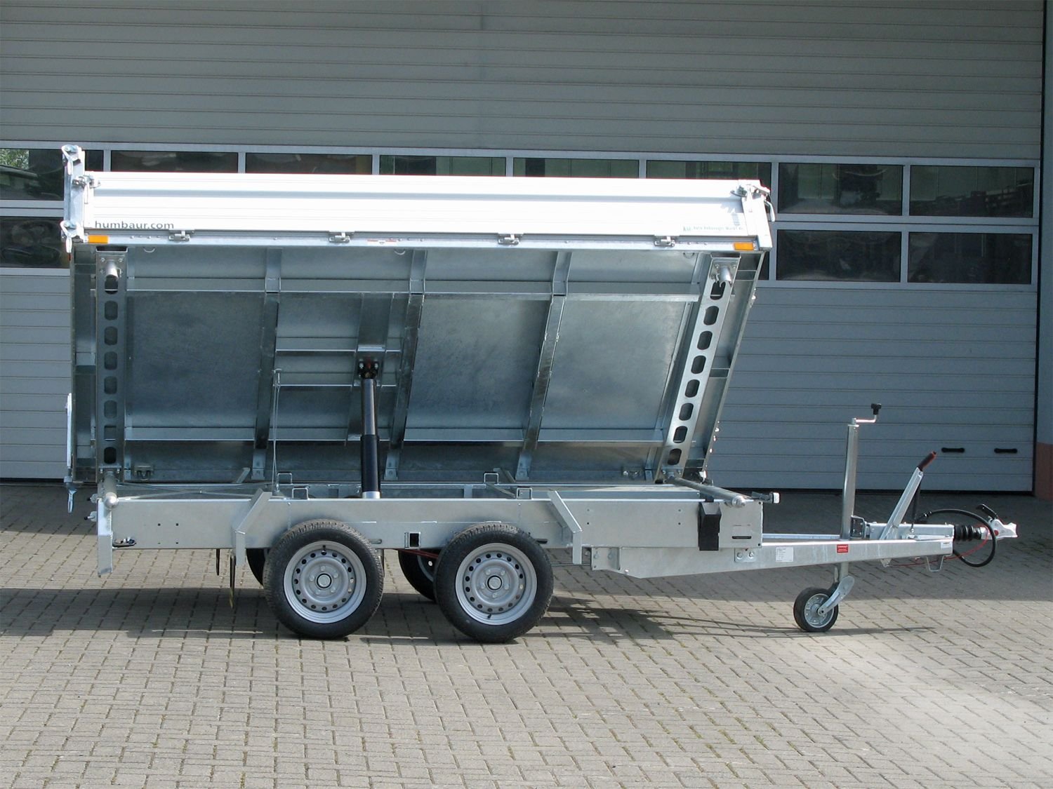 Humbaur HTK 3500.41 ALU Parabelfederung – 3-Seiten-Kipper – 3500 kg – Bild 4