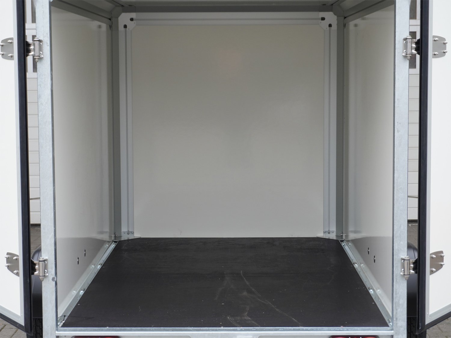 Henra GB13261516 Kofferanhänger – 1350 kg – Bild 11