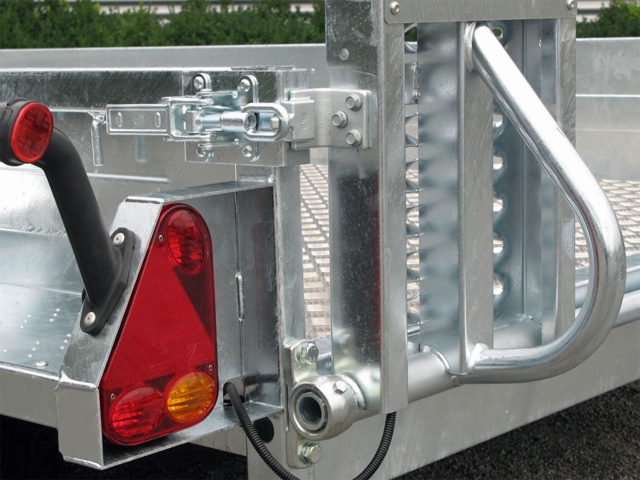 Saris Magnum Explorer 3500 Force One – Maschinentransporter – 3500 kg – Bild 12