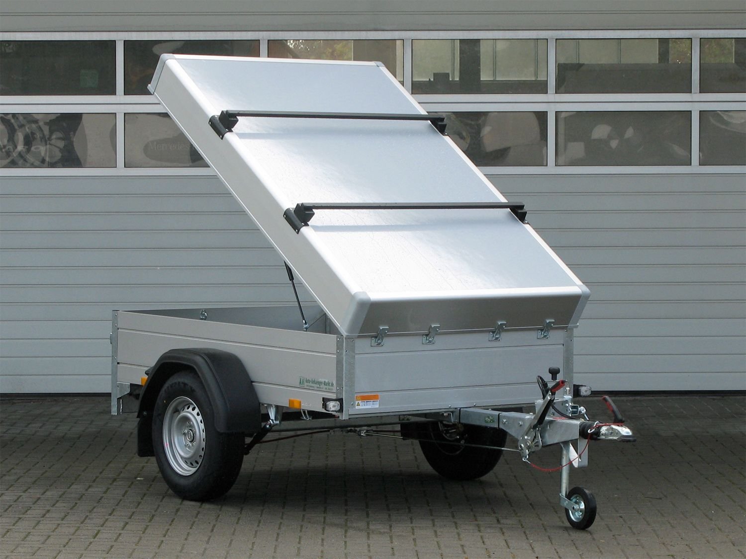 Saris McAlu Comfort 205 133 750 1 – Deckelanhänger – 750 kg – Bild 4