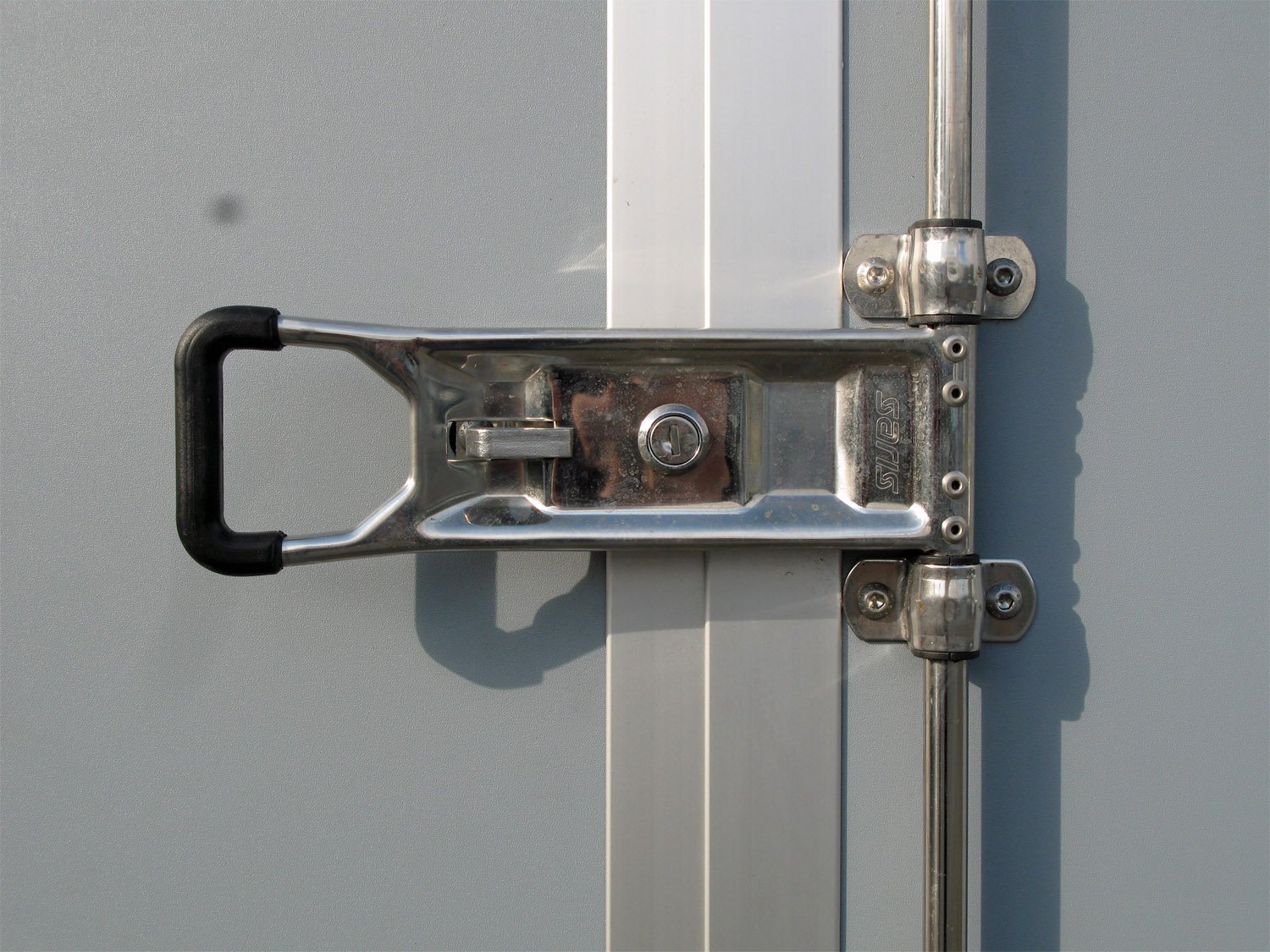 Saris GO 306 154 180 2700 2 – Kofferanhänger – 2700 kg – Bild 6