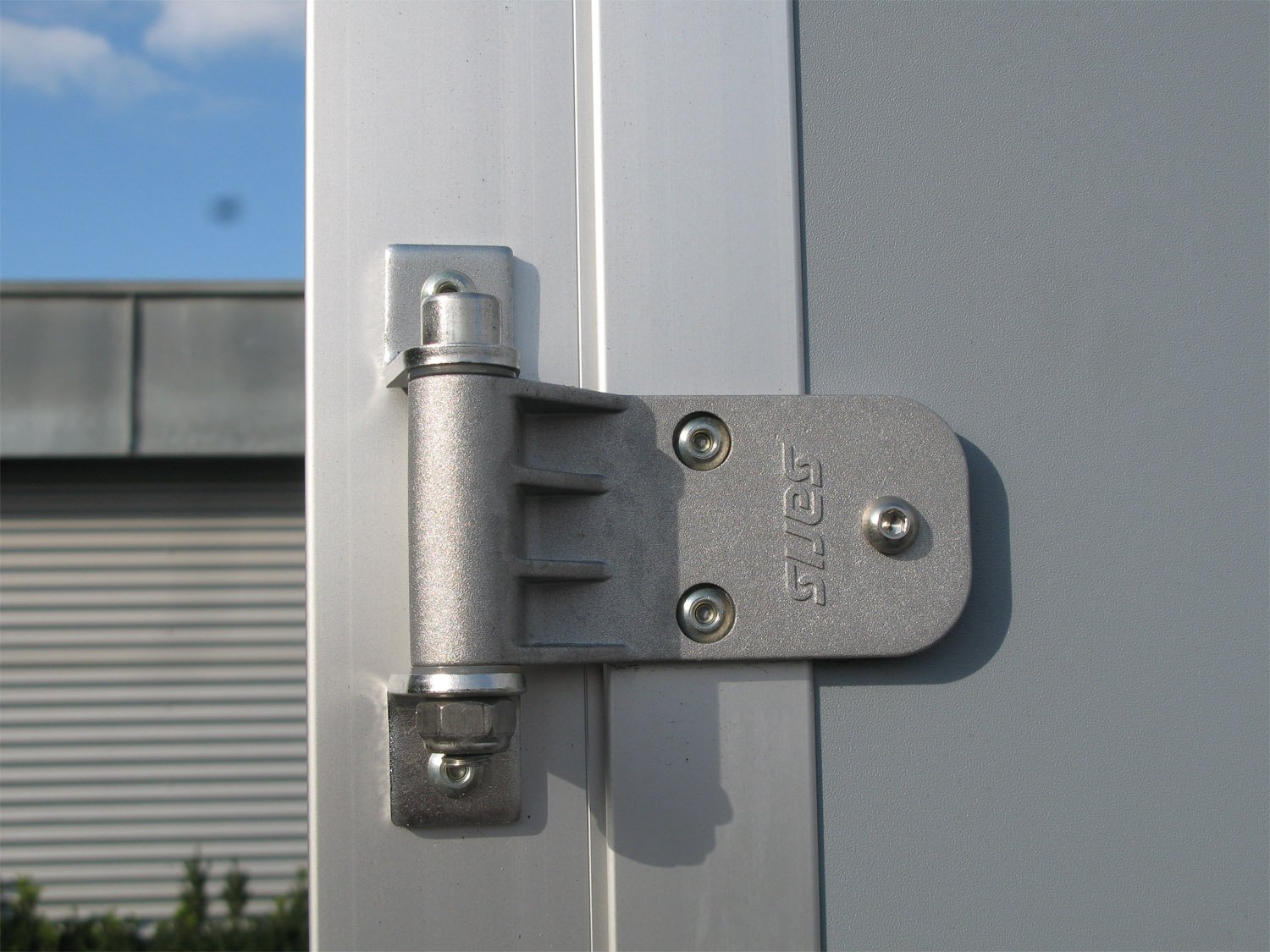 Saris GO 306 154 180 2700 2 – Kofferanhänger – 2700 kg – Bild 7
