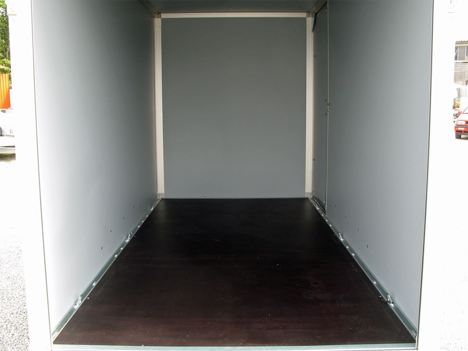 Saris FW 2000 Rampe Seitentüre – Kofferanhänger – 2000 kg – Bild 16