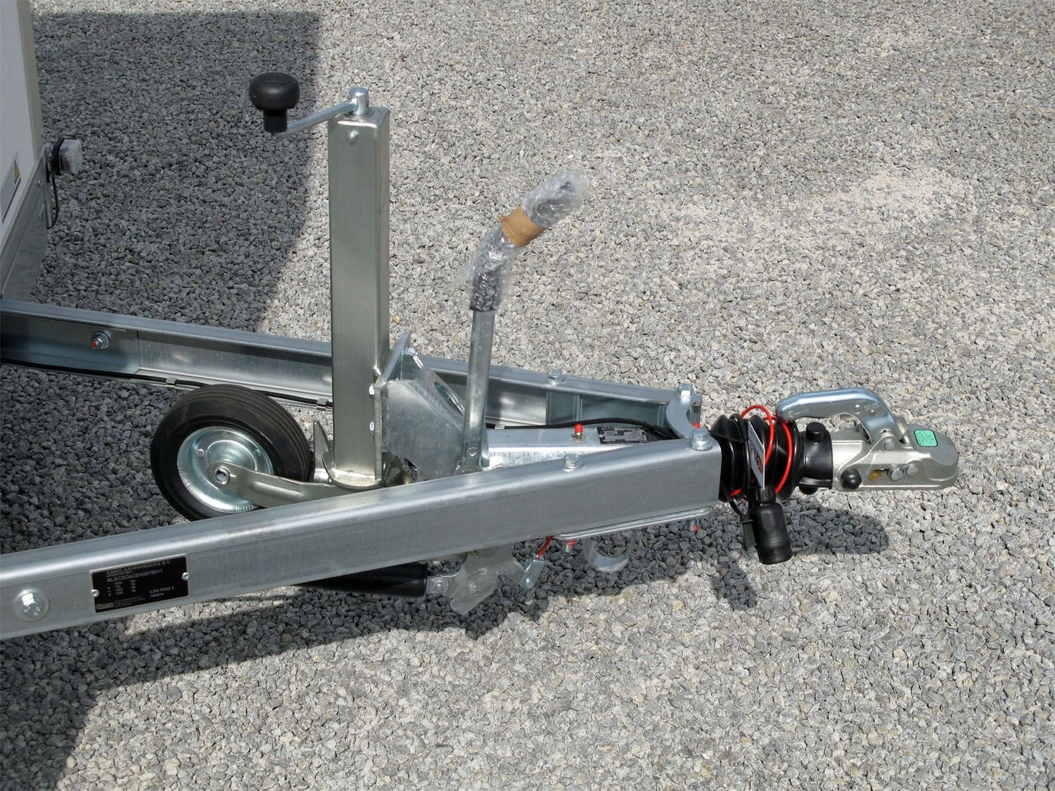 Saris FW 2000 Rampe Seitentüre – Kofferanhänger – 2000 kg – Bild 24