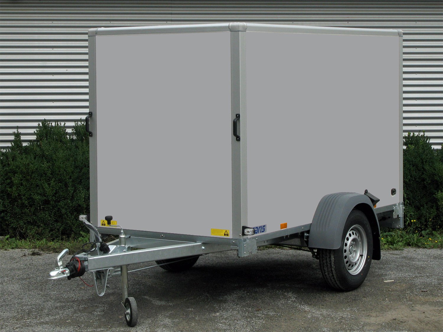 Saris GO 256-134-150-1350 – DV135 – Kofferanhänger – 1350 kg