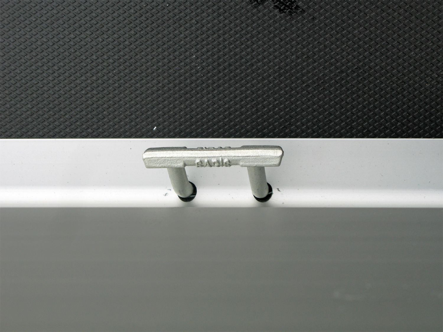 Saris McAlu Comfort 205 133 750 1 – Deckelanhänger – 750 kg – Bild 18