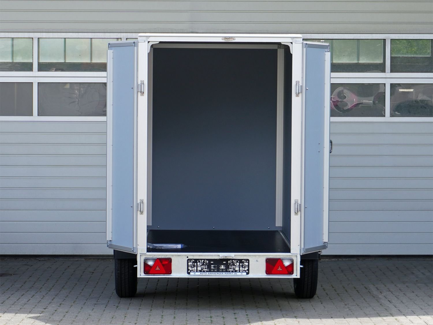Saris GO 256-134-180-1350 Kofferanhänger – 1350 kg – Bild 8