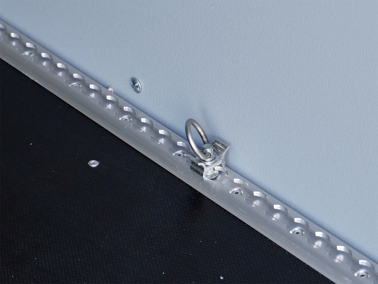Saris GO 256-134-180-1350 Kofferanhänger – 1350 kg – Bild 9