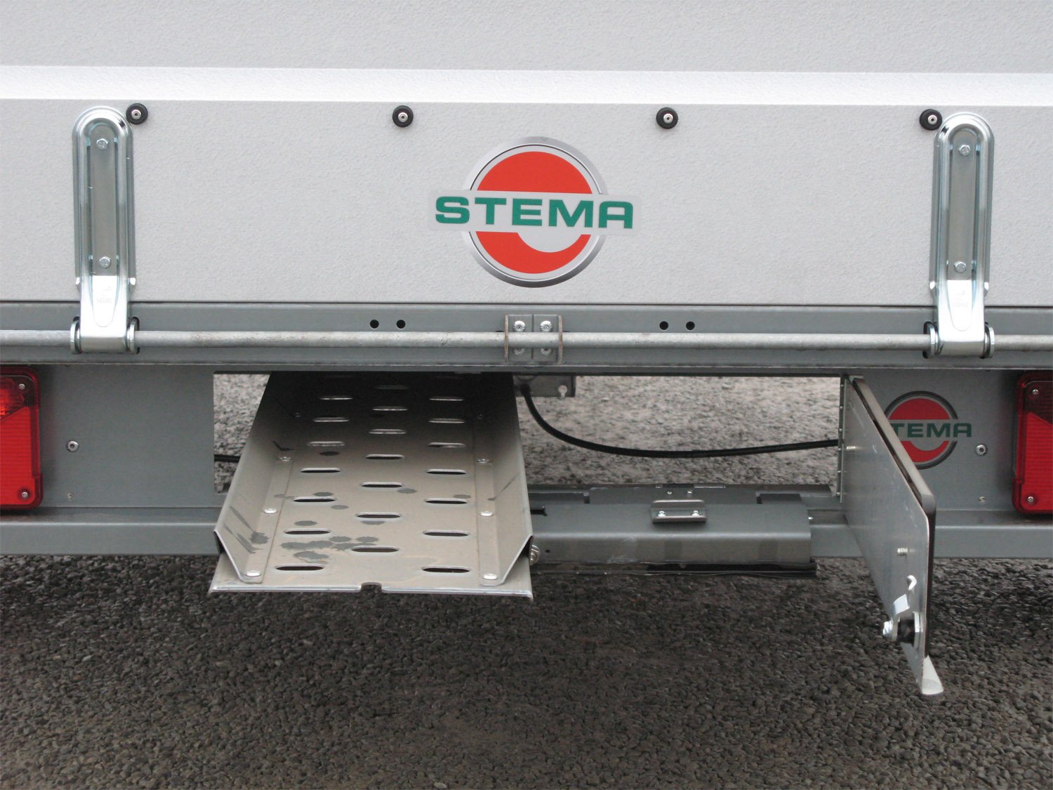STEMA ST O2 13-25-15.1 – Einachsanhänger mit Motorradset – 1300 kg – Bild 9