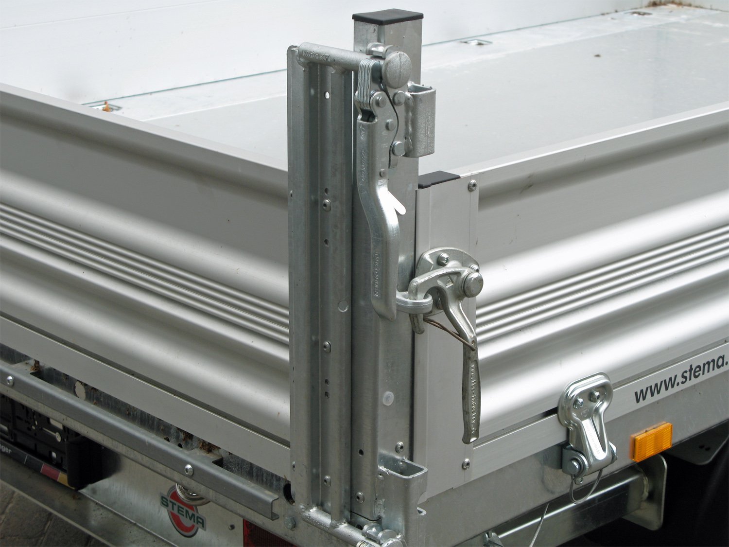 STEMA SHDK 35-30-18.2B TRIUS ALU – 3-Seiten-Kipper – 3500 kg – Bild 17
