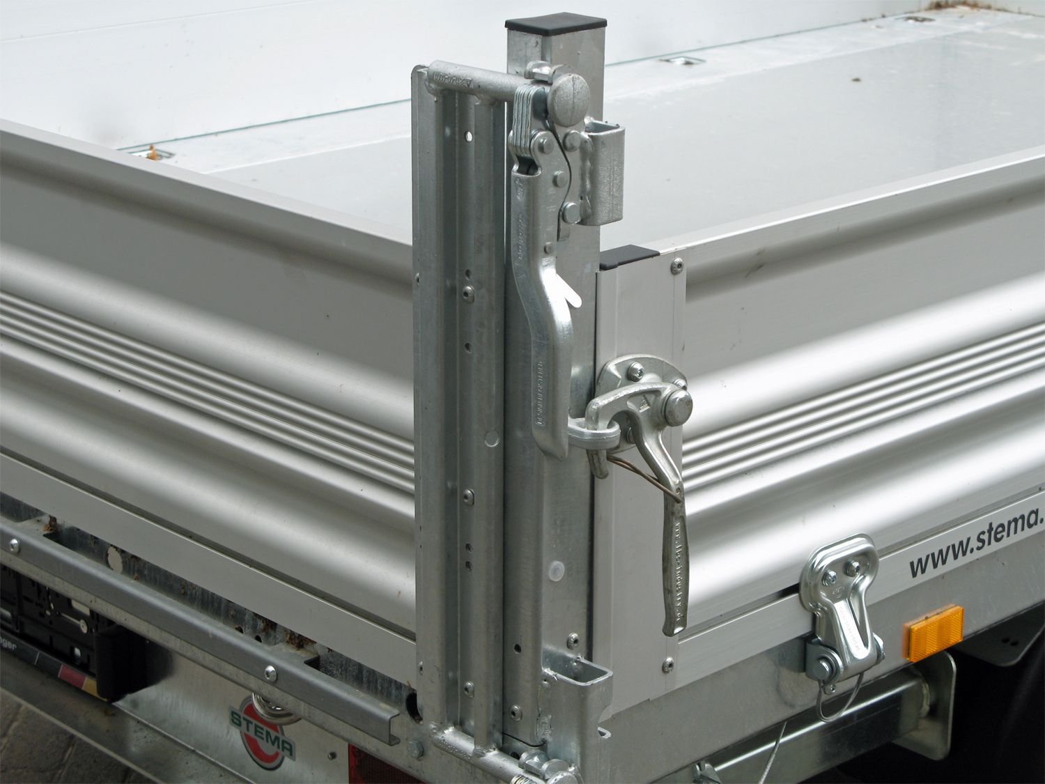 STEMA SHDK 35-30-18.2B TRIUS ALU – 3-Seiten-Kipper – 3500 kg – Bild 18