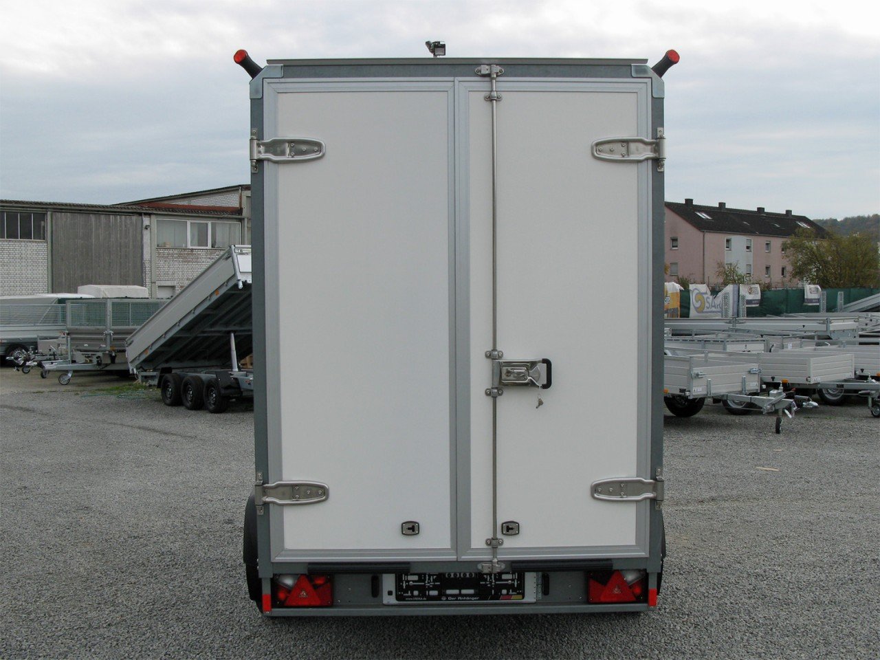 STEMA S-BOX STPK O2 27-25-15.2.S18.2 – Kofferanhänger 2700 kg – Bild 8