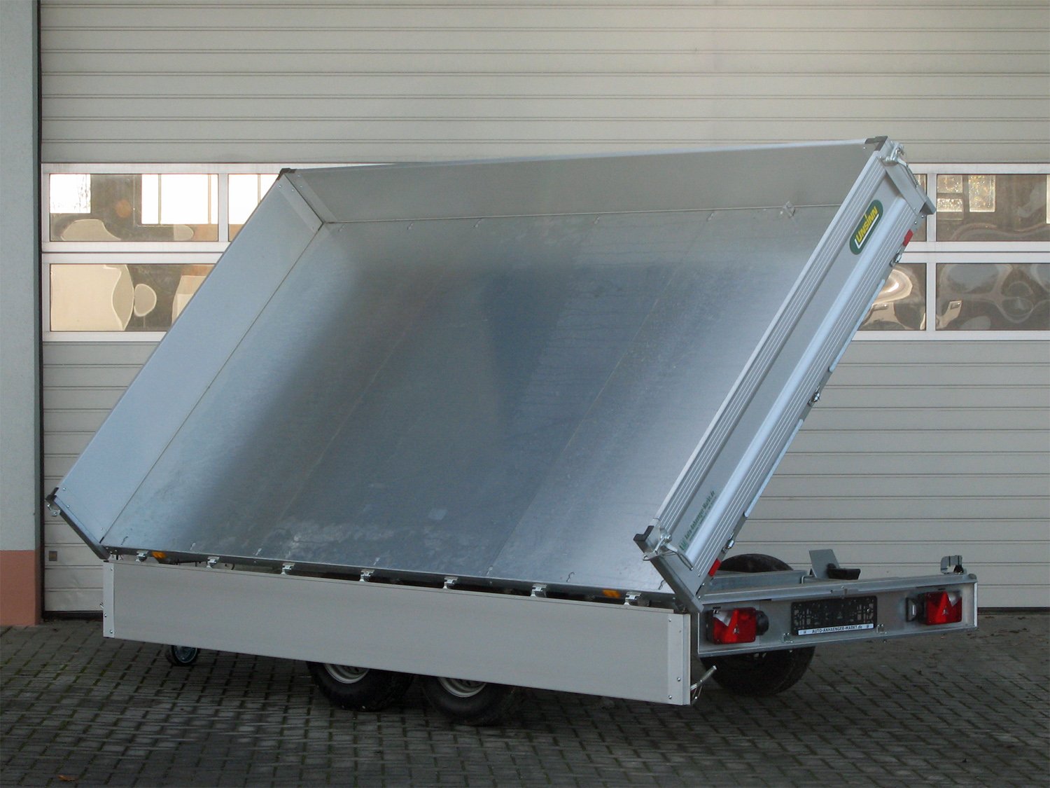 Unsinn UDK 3620-35-14 – 3-Seiten-Kipper – 3500 kg – UDK 3536-14-2040