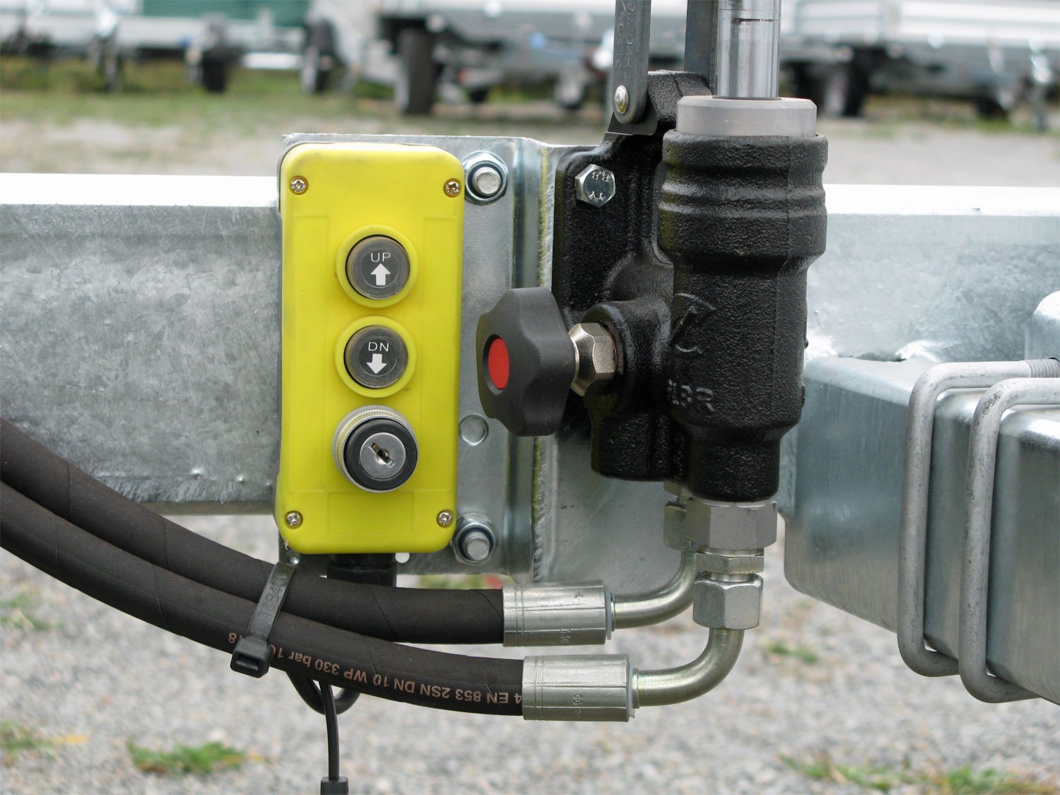 Unsinn UDK 3617-35-14 Gitteraufsatz – 3-Seiten-Kipper – 3500 kg – Bild 13