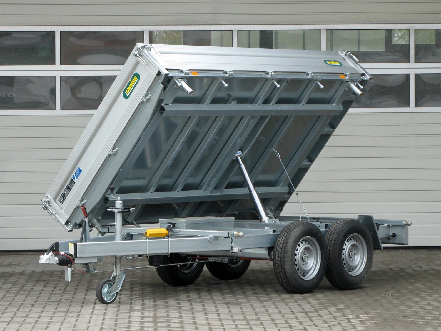 Unsinn UDK 3017-30-14 – 3-Seiten-Kipper mit Stahlblechaufsatz- 3000 kg – Bild 5