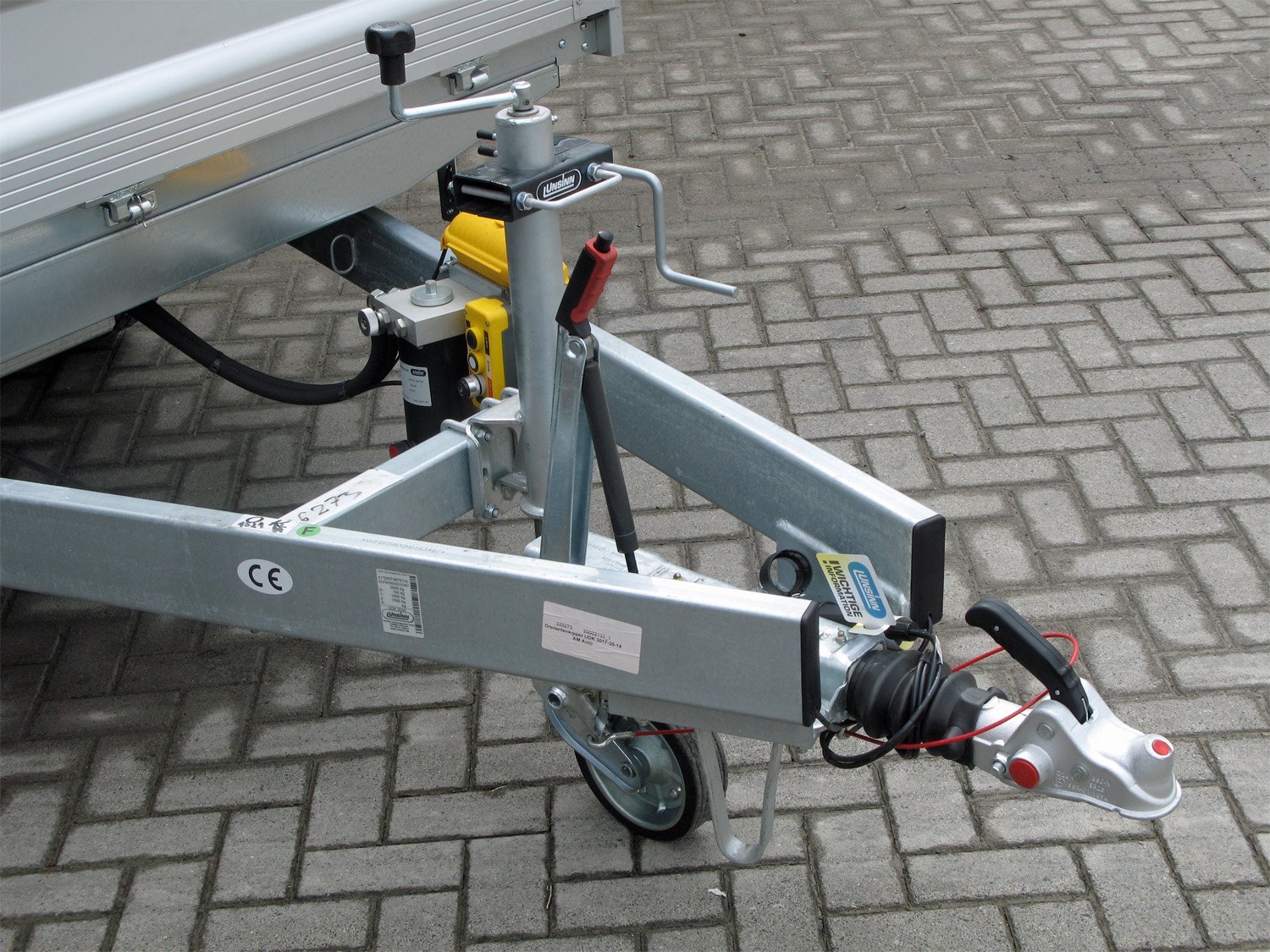 Unsinn UDK 3017-30-14 – 3-Seiten-Kipper mit Stahlblechaufsatz- 3000 kg – Bild 15