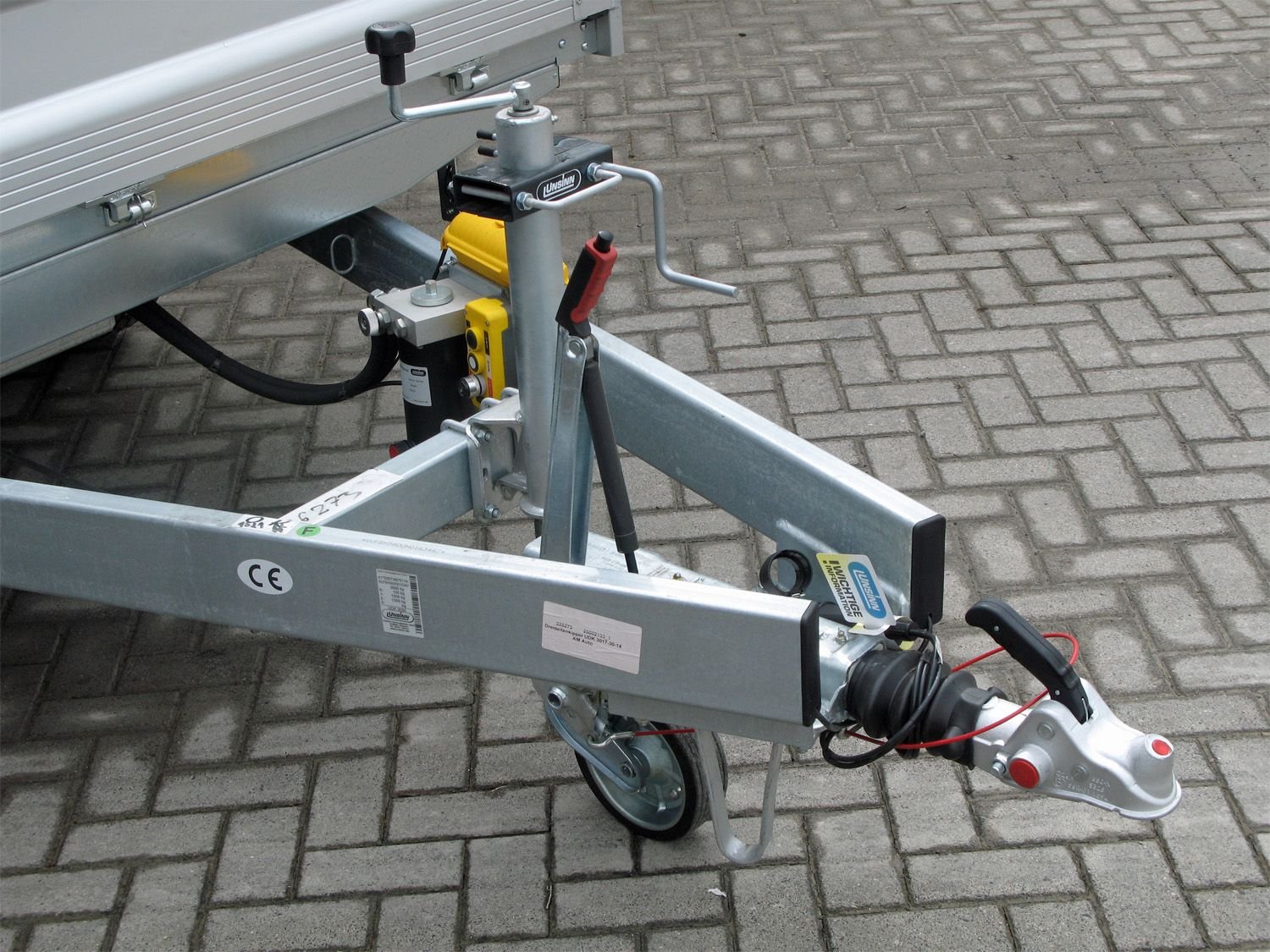Unsinn UDK 3017-30-14 – 3-Seiten-Kipper mit Stahlblechaufsatz- 3000 kg – Bild 16