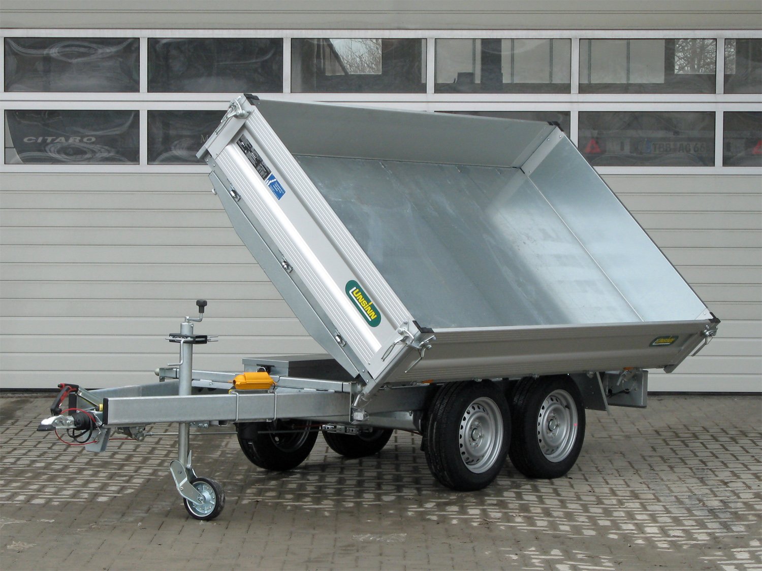 Unsinn UDK 2715-26-13 – 3-Seiten-Kipper – 2600 kg – UDK 2627-13-1500