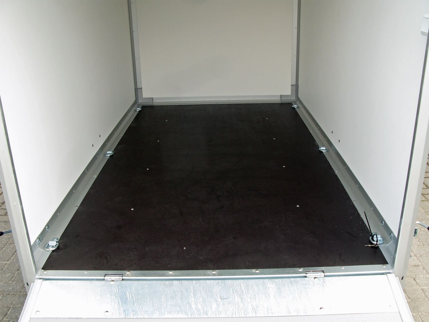 Variant 1315 C2 Edition – Kofferanhänger – 1350 kg – Bild 16