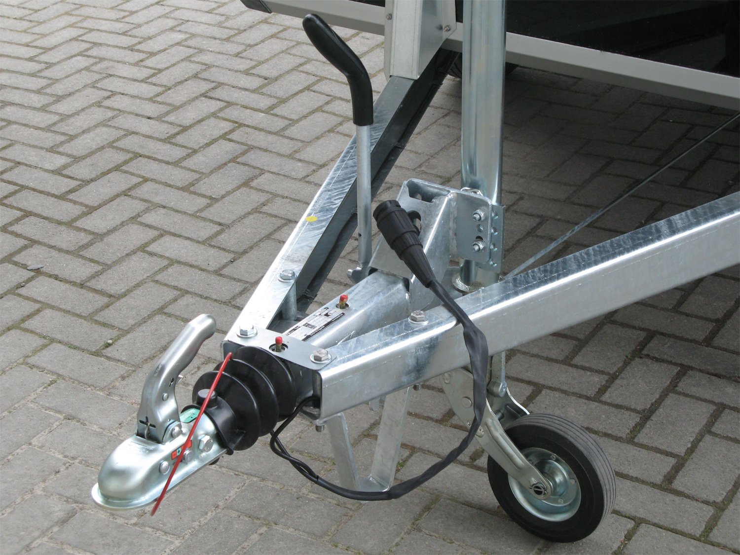 Variant 2005 C3 Edition – Kofferanhänger – 2000 kg – Bild 15